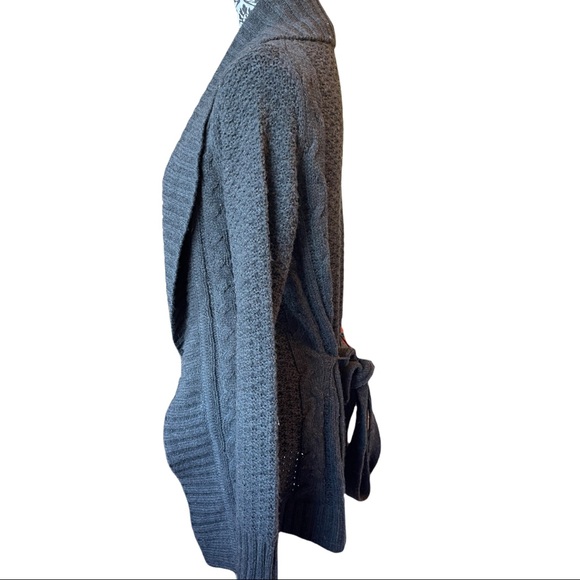 Express, sweater cardigan with matching sash, size L - Picture 3 of 5